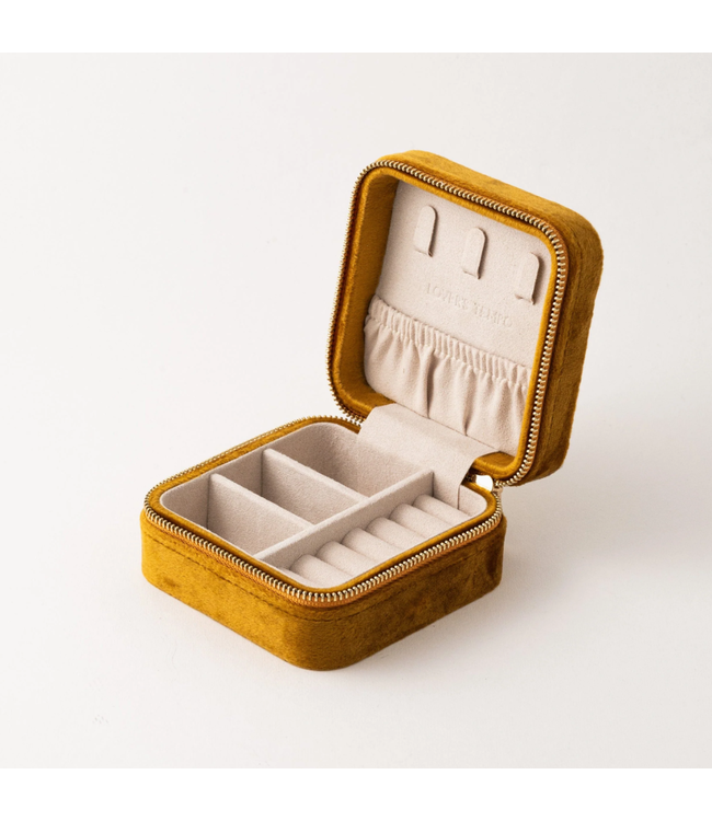 Bon Voyage Square Travel Case