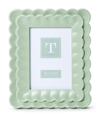 Two's Company Scalloped Wood Frame 5" x 7" Green
