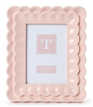 Two's Company Scalloped Wood Frame 5" x 7" Pink