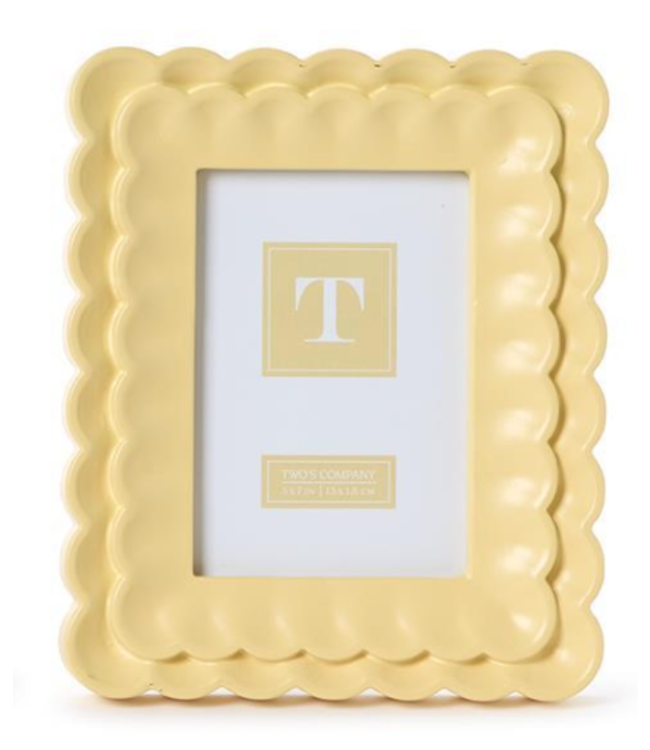 Scalloped Wood Frame 5" x 7" Yellow