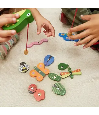 Kikkerland Catch A Bug Wooden Fishing Game