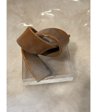 Bradley Alpaugh Friedrichs Acrylic Block Knot