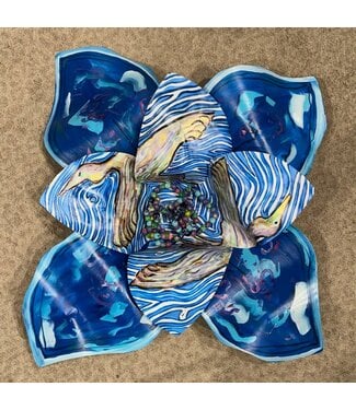 Popcorn Studio Heron Blue Flower with Waves