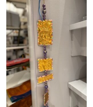 Popcorn Studio Purple Queen Mardi Gras Chain