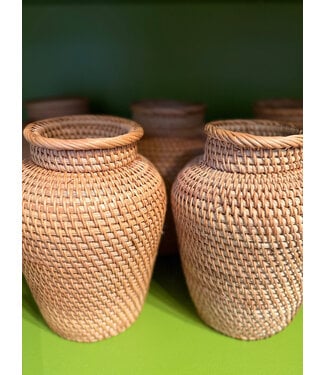 Pamela Dennis Medium Wicker Containers