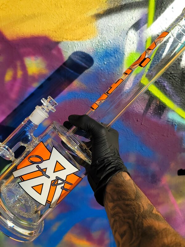 Moltn Glass Moltn 110 Can