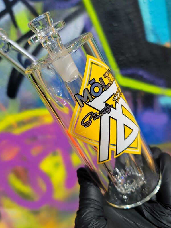 Moltn Glass Moltn Bubbler 65 Can