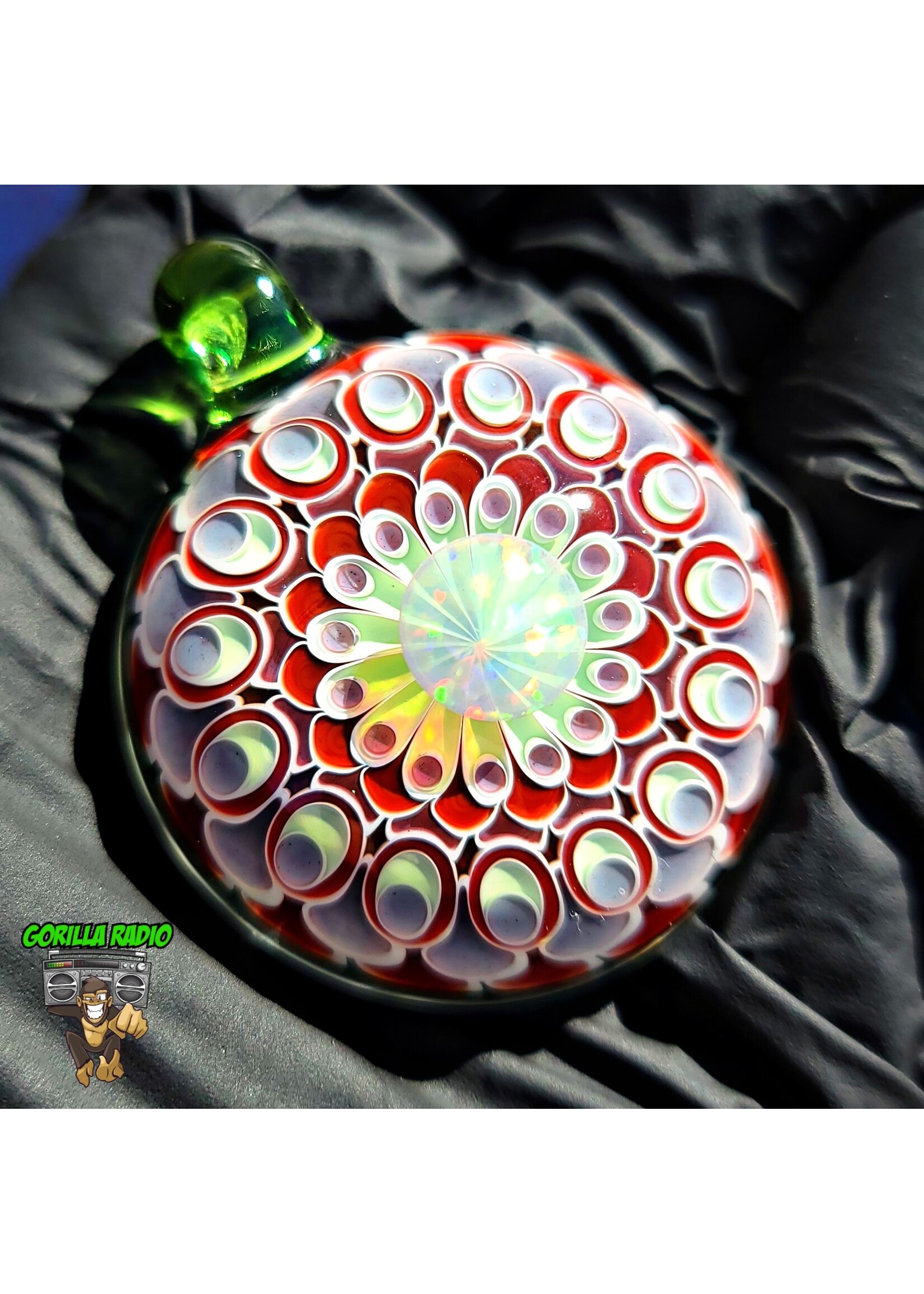 Olour Pendants