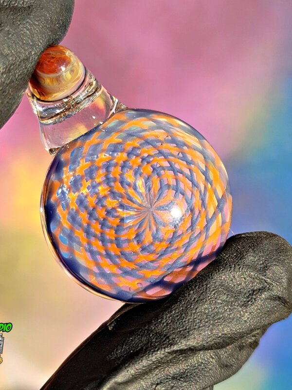 Anom Pendant