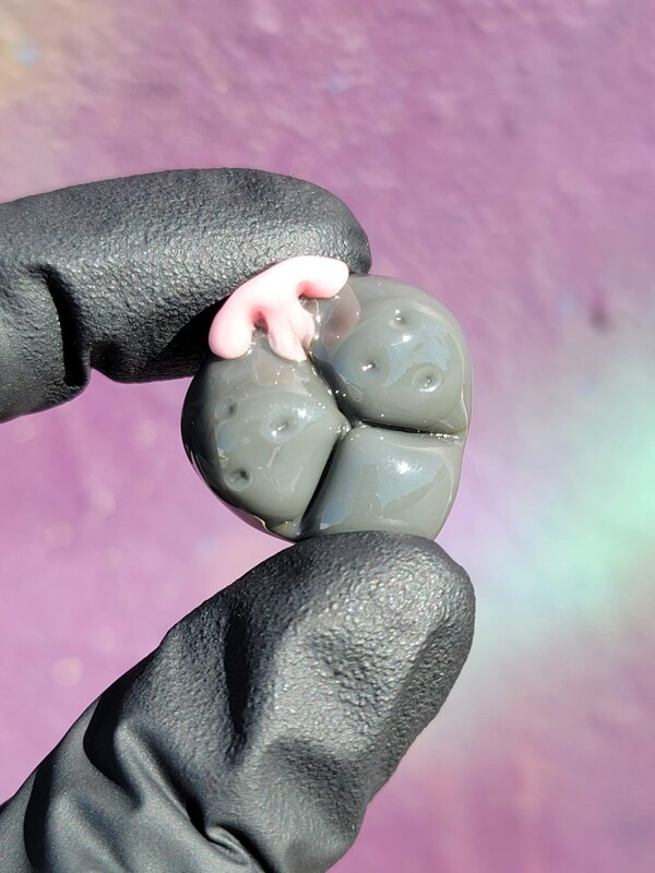 Sakibomb Pendants