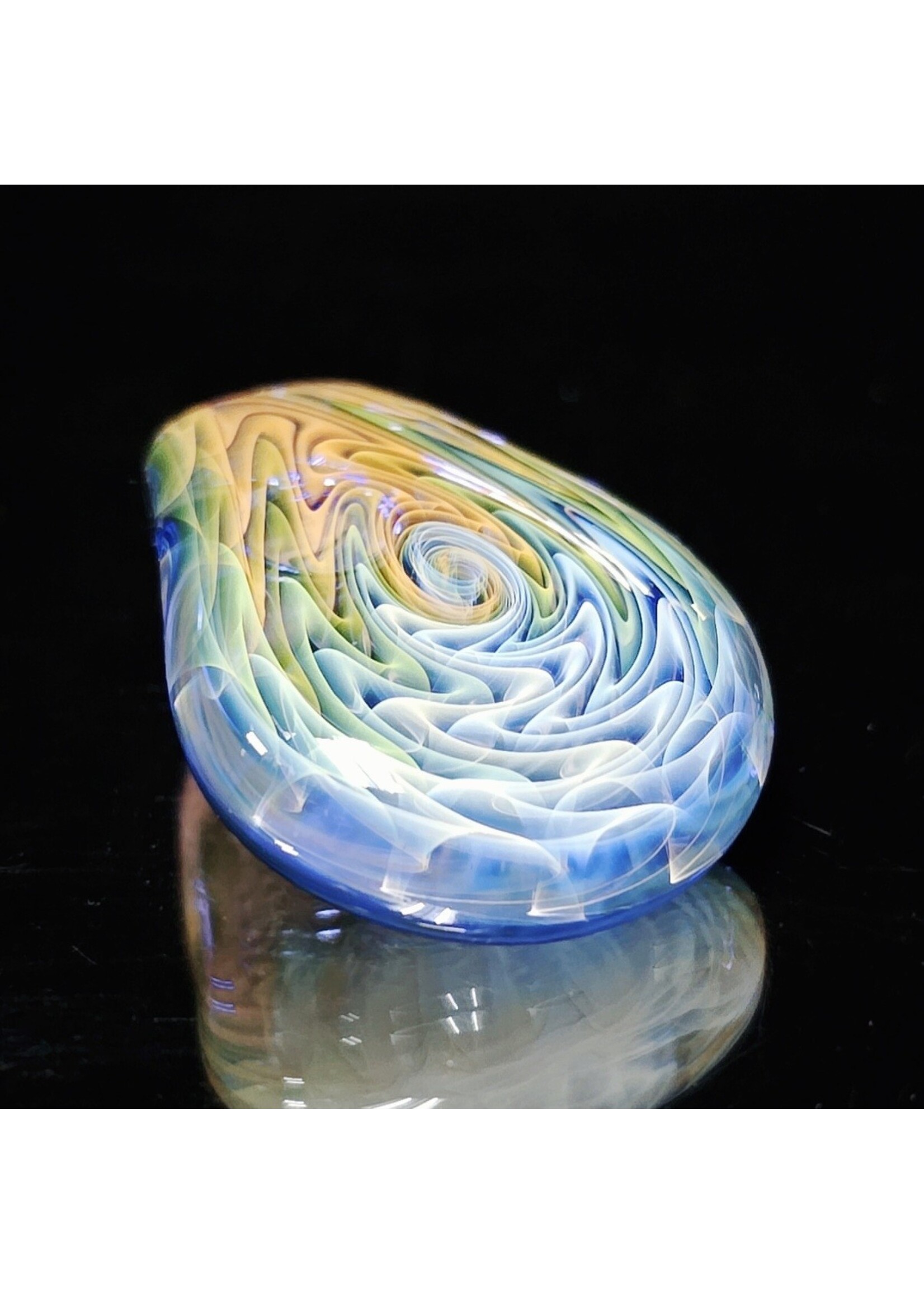 Hefe Fume Pendant