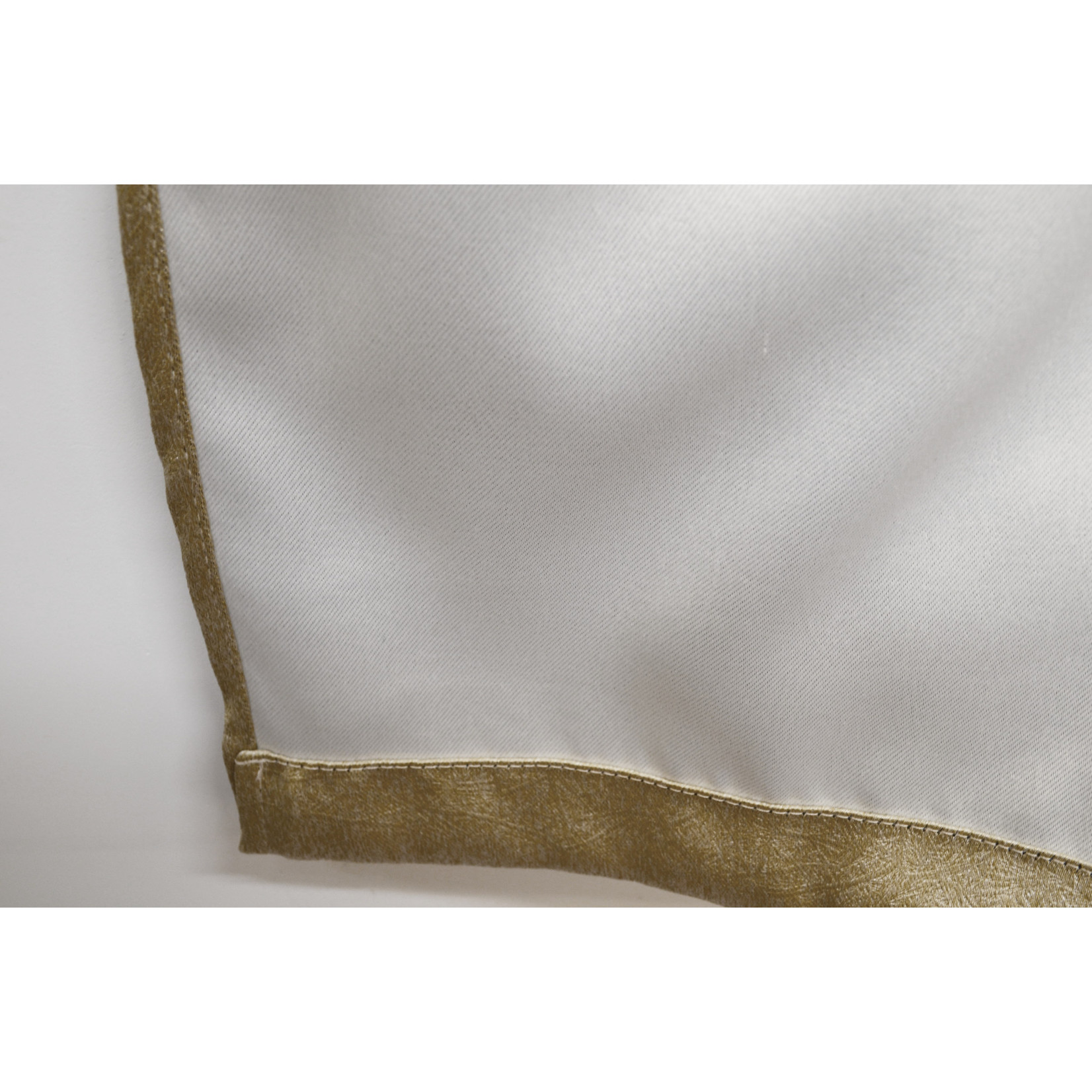 84" GOLD BLACKOUT GROMMET PANEL
