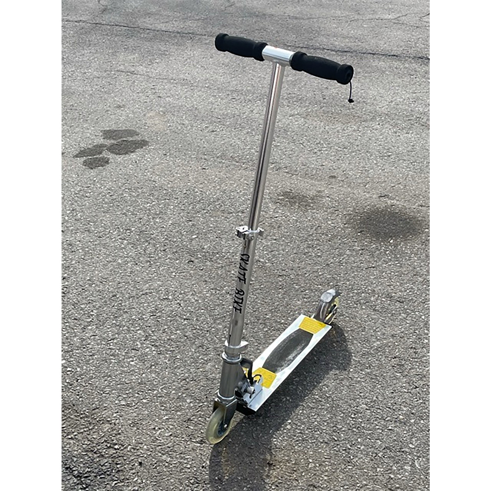 HEIGHT ADJUSTABLE 2 WHEEL SCOOTER