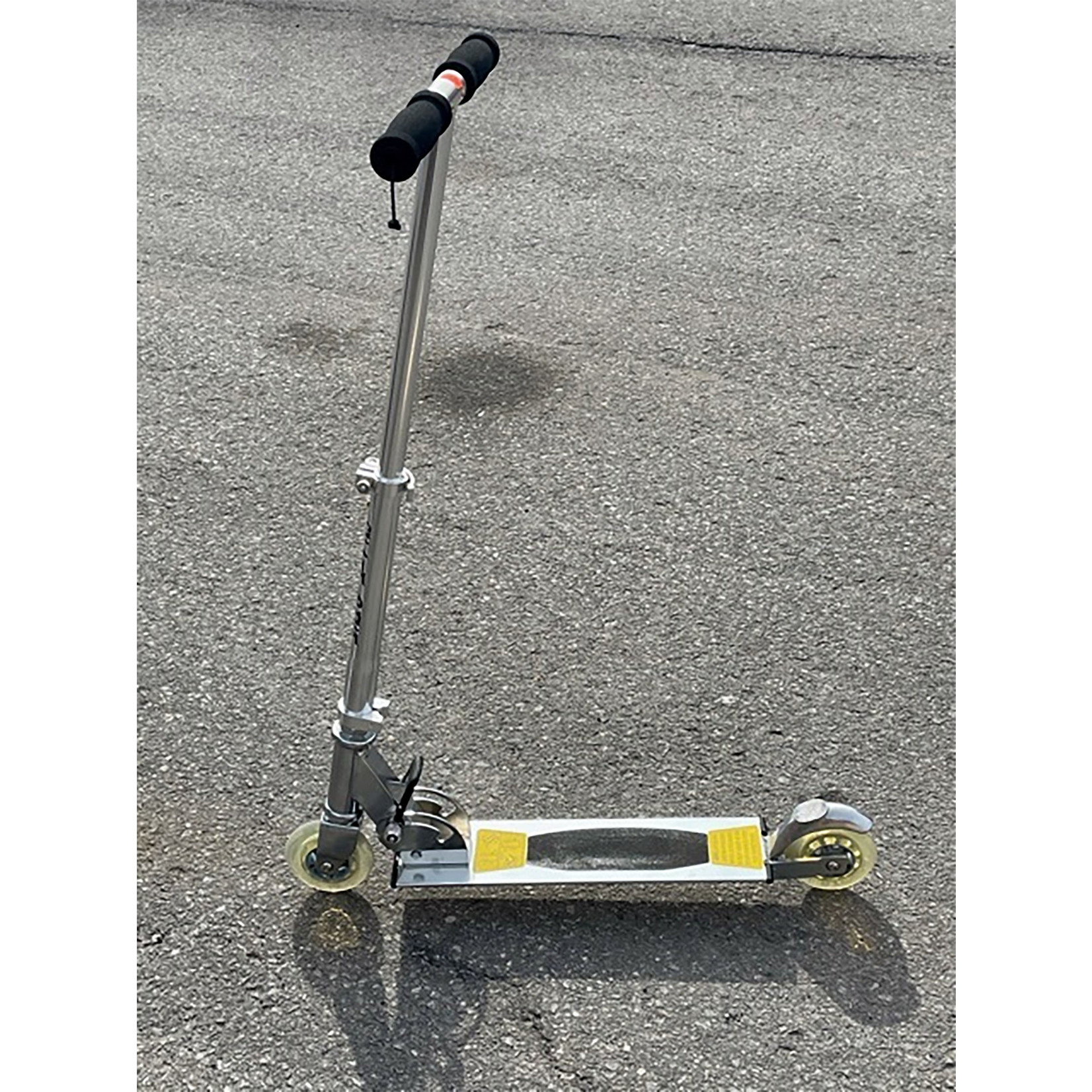 TROTTINETTE À 2 ROUES HAUTEUR RÉGLABLE