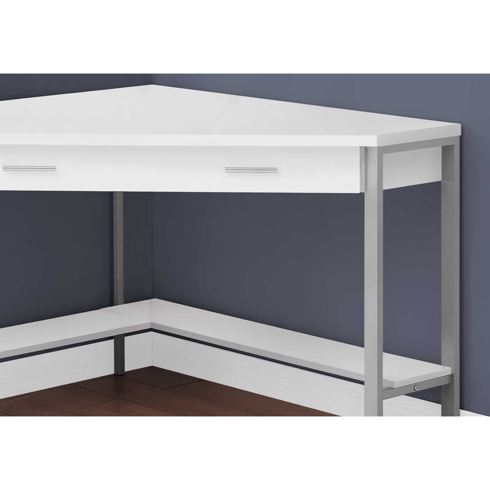 COMPUTER DESK - 42"L / WHITE CORNER / SILVER METAL