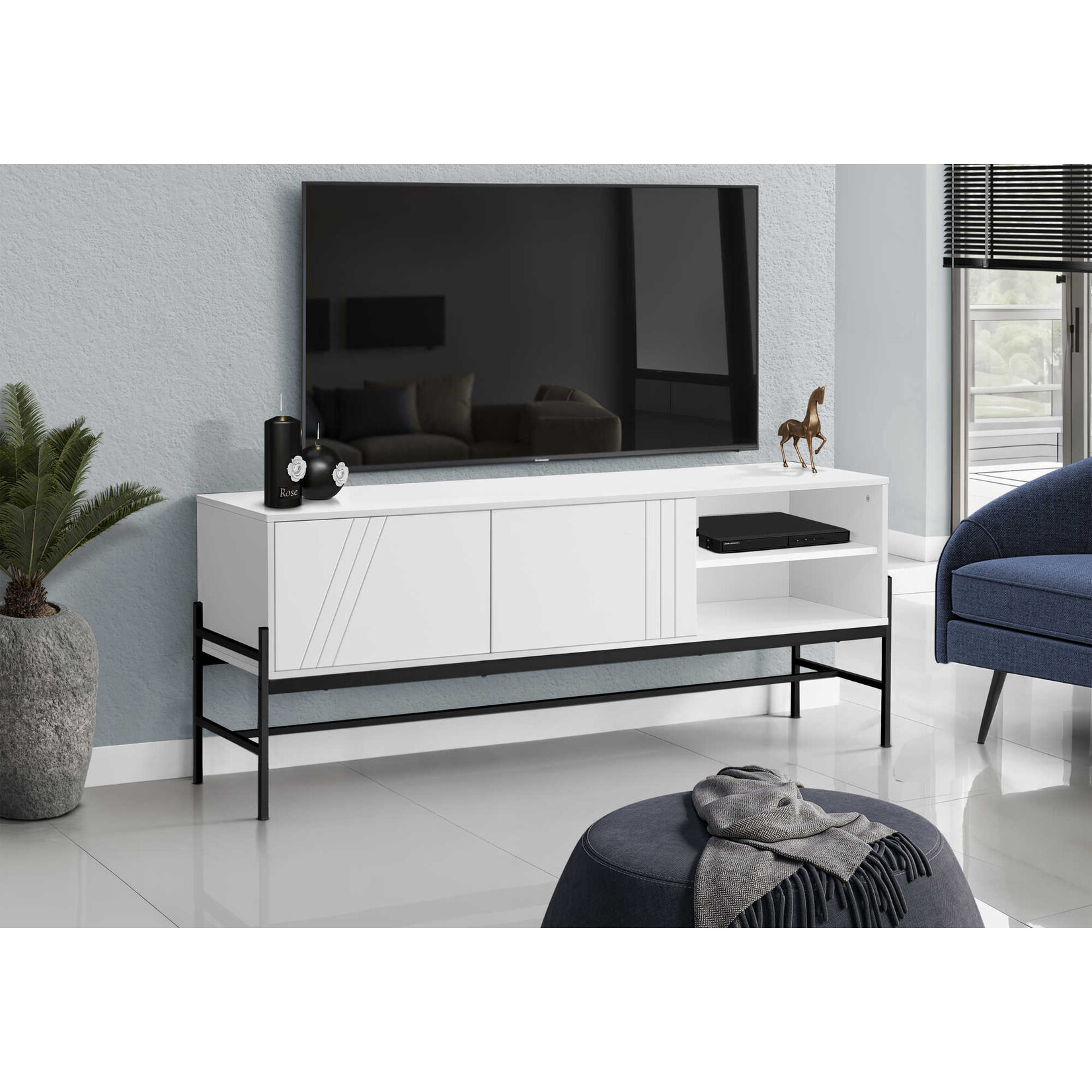 MEUBLE TV - 60"L / BLANC / METAL NOIR AVEC D'ENTREPOSAGE