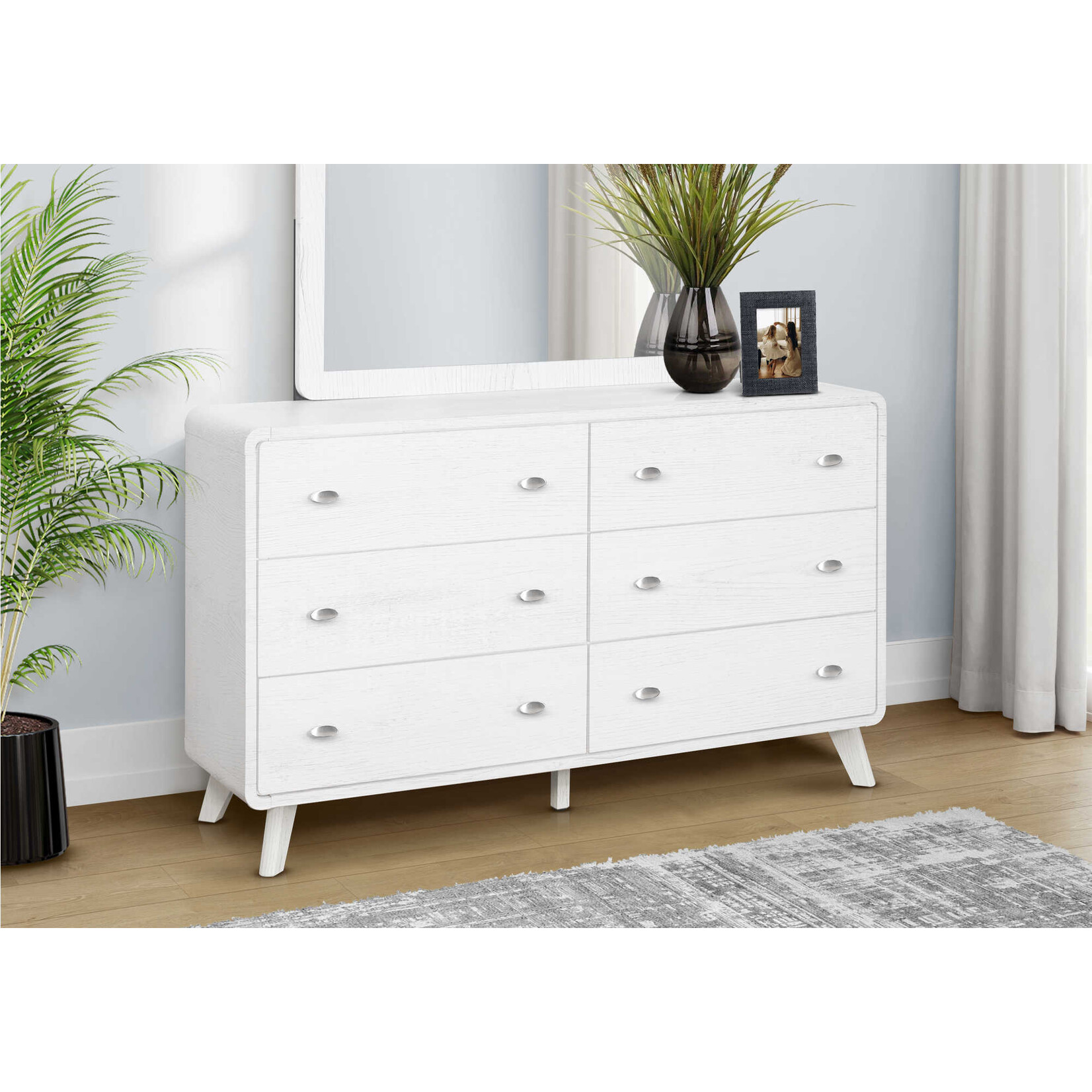 6 DRAWER DRESSER / WHITE OAK FINISH
