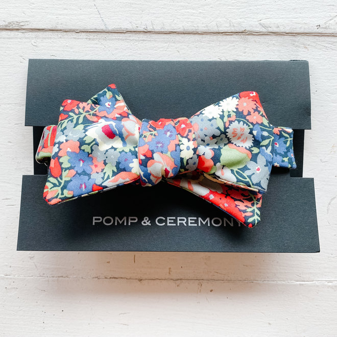 Pomp & Ceremony Bow Tie