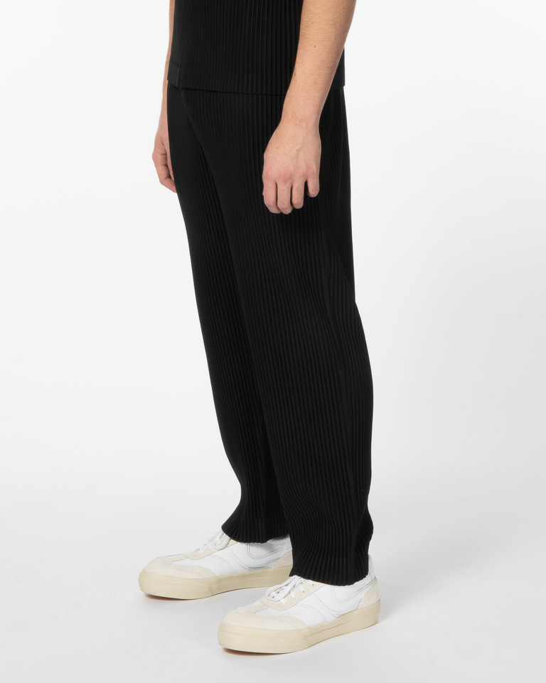 Black Pleated Straight Leg Trousers