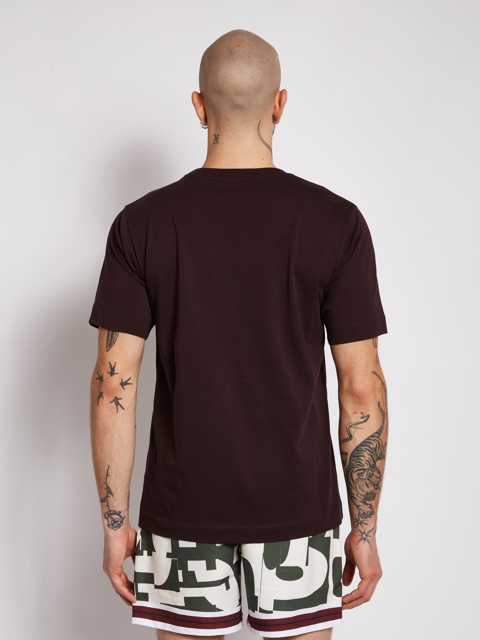 Dries Van Noten: T-Shirt Hertz Aubergine | Vêtements pour