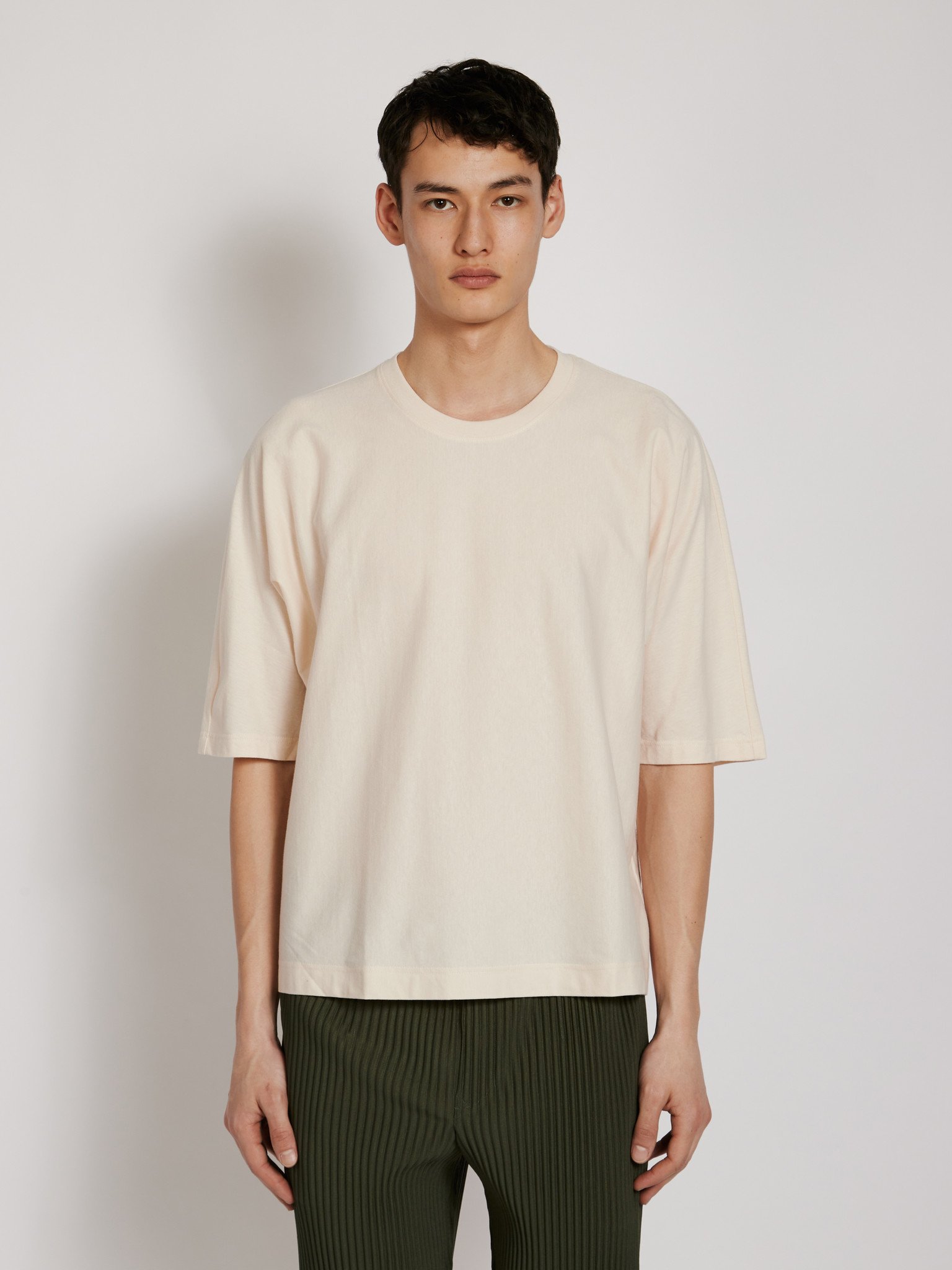 Homme plissé Issey Miyake: Ecru Oversize T-Shirt