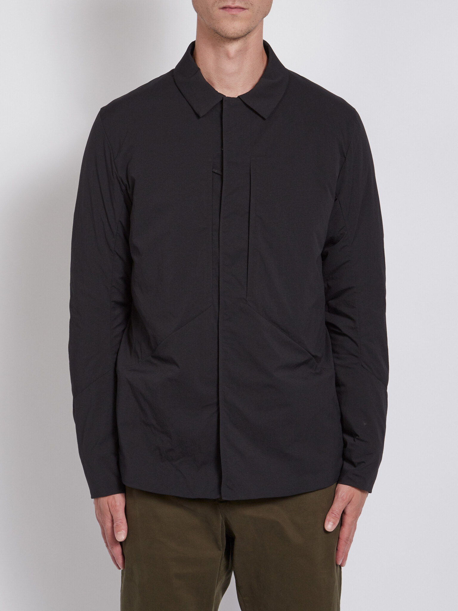 Veilance: Black Mionn IS Overshirt | Men's Designer Clothes Veilance: Black Mionn IS Overshirt | Men's Designer Clothes