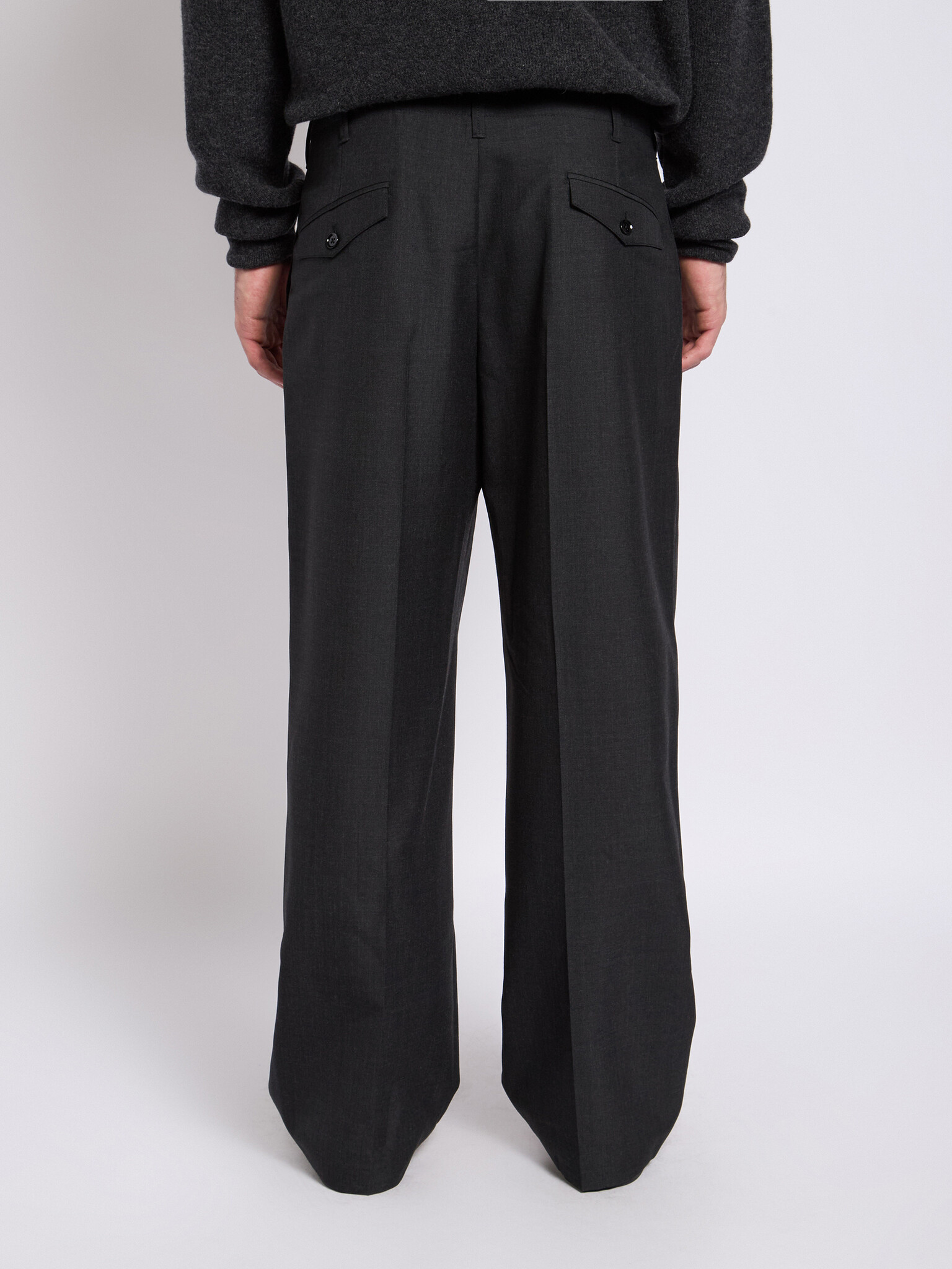 Lemaire: Grey Pleated Pants | Men's Designer Clothes Lemaire: Grey Pleated Pants | Men's Designer Clothes