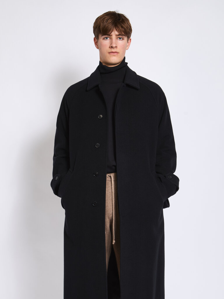 Auralee Manteau Super Fine Wool Mosser Soutien Collar Noir