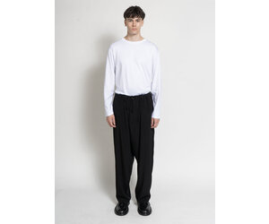 romy pants marno ブラック1 Black straight pants with embossed design | Roberto Verino