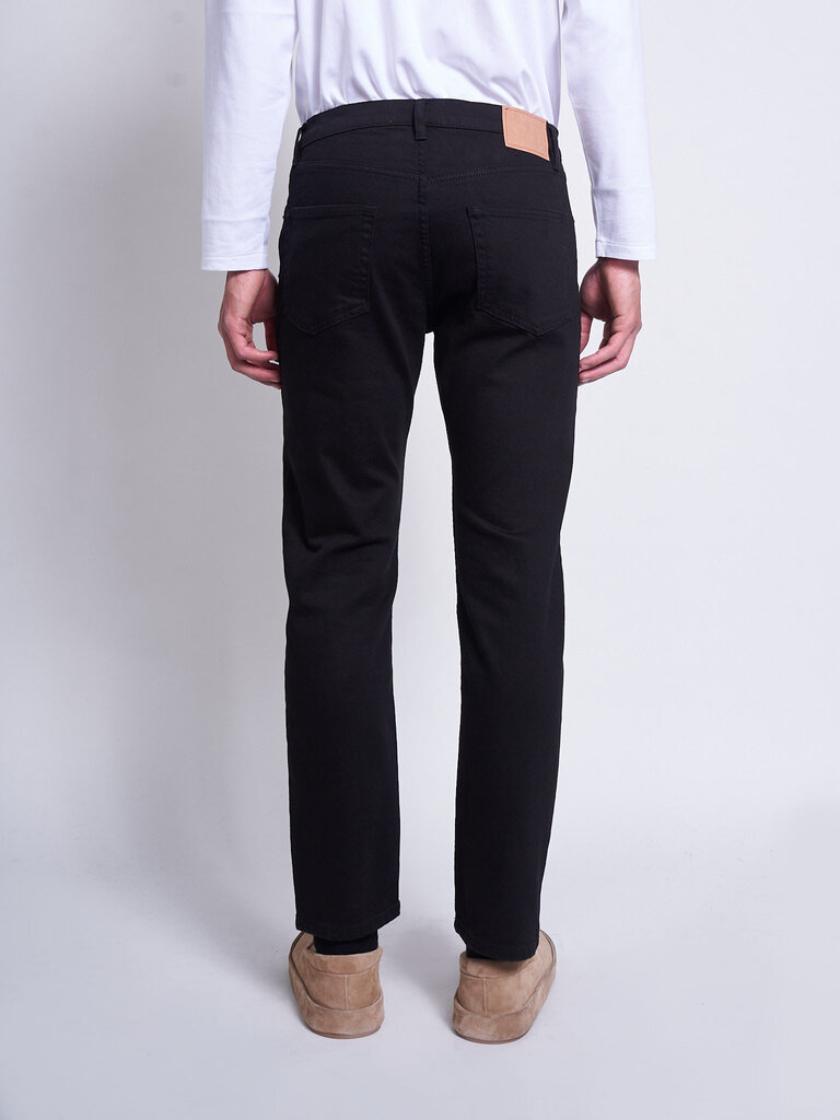 Jeanerica Rinse Stay Black Tapered Jeans