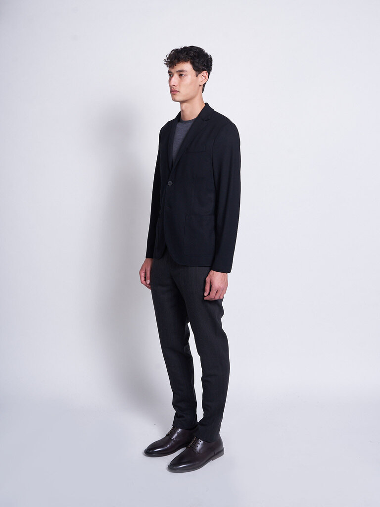 Harris Wharf London Black 2B. Blazer