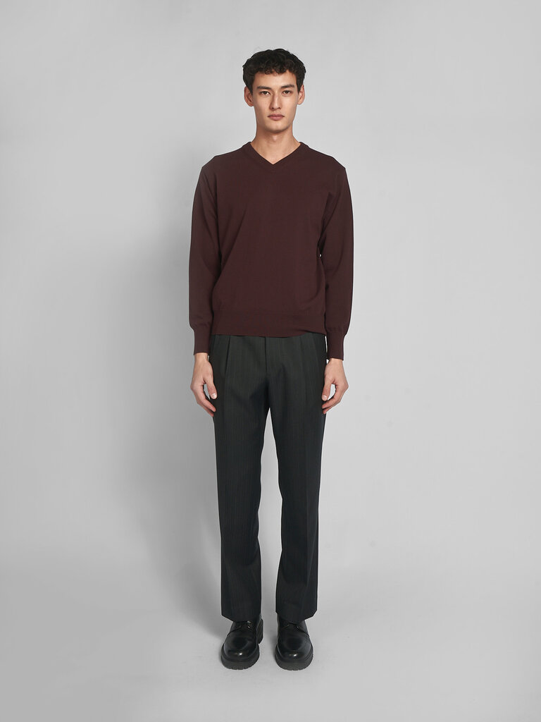 Auralee Chandail High Twist Wool V-Neck Brun Rouge