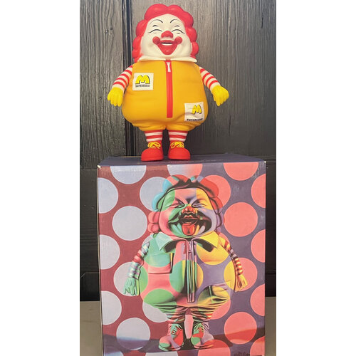 RON ENGLISH MC SUPERSIZED VINYL FIGURE (10") RON ENGLISH MC SUPERSIZED VINYL FIGURE (10")