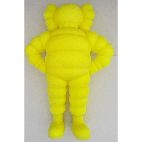 KAWS SIGNED FIGURE OPEN EDITION CHUM KAWS SIGNED FIGURE OPEN EDITION CHUM