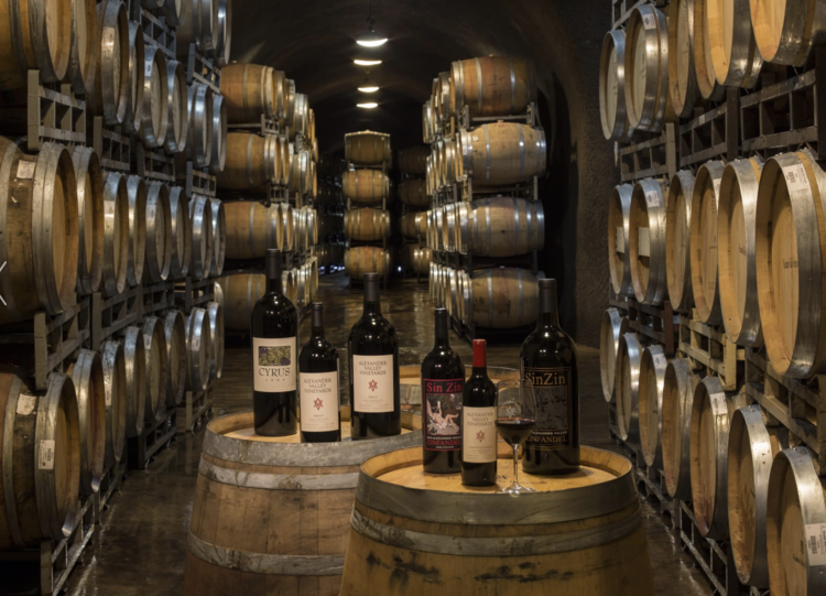 Cabernet Sauvignon Cabernet Sauvignon "Estate", Alexander Valley Vineyards, CA, 2022 (Wetzel family & Kevin Hall)