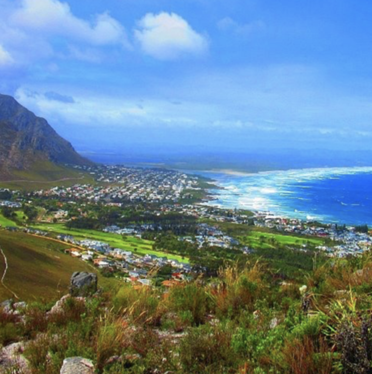 Pinot Noir Pinot Noir, Hamilton Russell Vineyards, Hemel-En-Aarde Valley, ZA, 2023