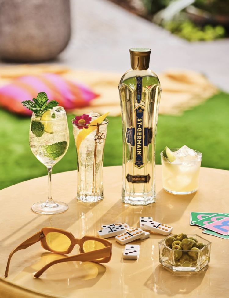 Cordials/Liqueurs Liqueur, Elderberry Flower, St. Germain, 750mL