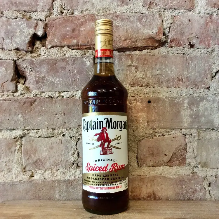 Rum Rum, Captain Morgan "Spiced", 750mL