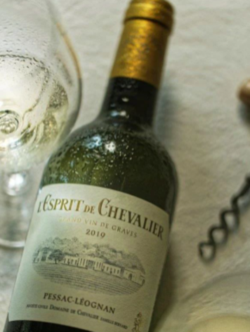 Bordeaux Blanc Domaine de Chevalier Blanc, Pessac-Leognan, FR, 2018 (Olivier Bernard)