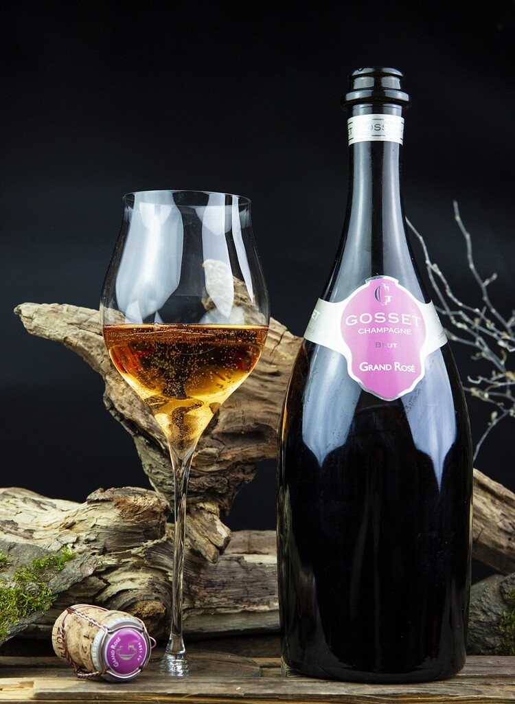 Rosé Champagne Champagne “Grand Rosé Brut”, Gosset, Aÿ, FR, NV (est. 1584)