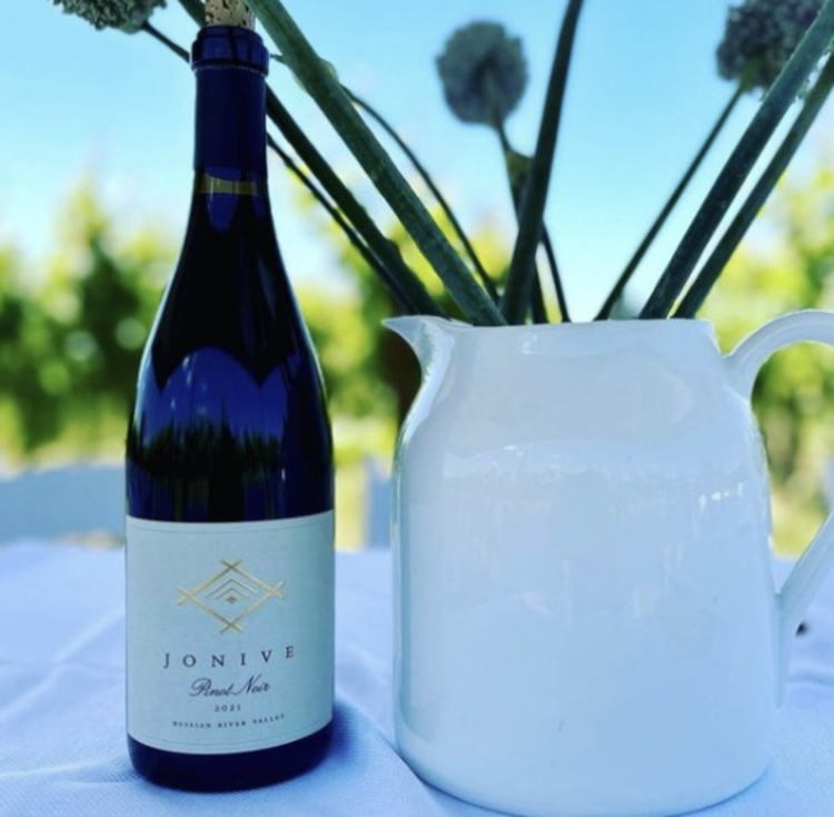 Pinot Noir Pinot Noir "Estate", Jonive, Russian River Valley, CA, 2021