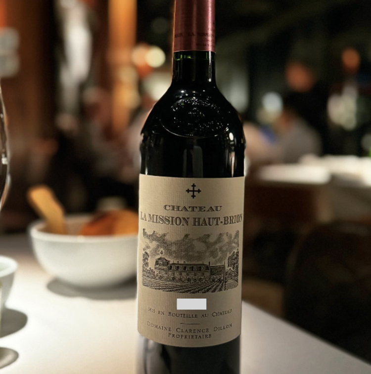 Last Chance Château La Mission Haut Brion, Pessac-Léognan, FR, 2009 (Jean-Phillipe Delmas & Florence Forgas)