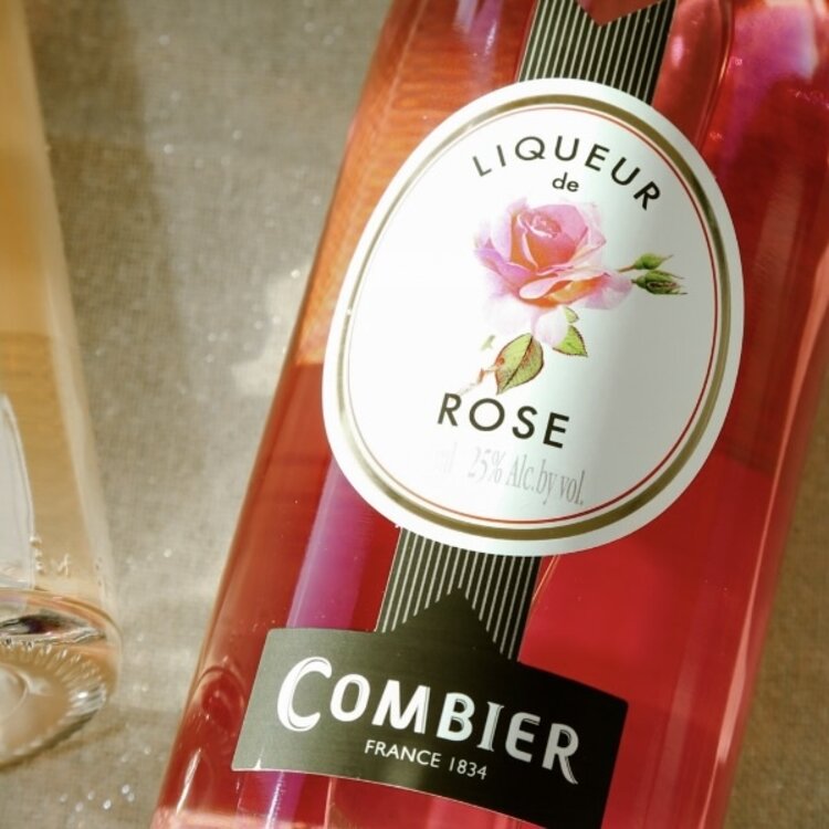 Cordials/Liqueurs Liqueur "Rose", Combier, 700mL
