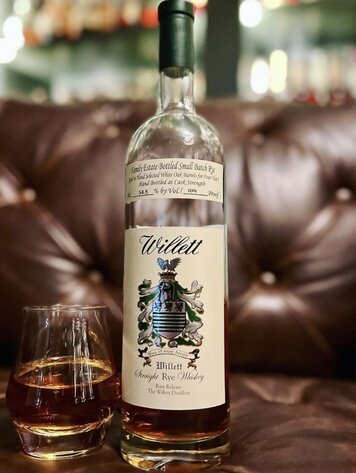 Rye Rye " 4 Year Estate Small Batch", Willett, 750ml Rye Rye " 4 Year Estate Small Batch", Willett, 750ml