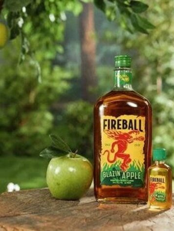 Whiskey Whiskey  "Apple Cinnamon", Fireball, 1L