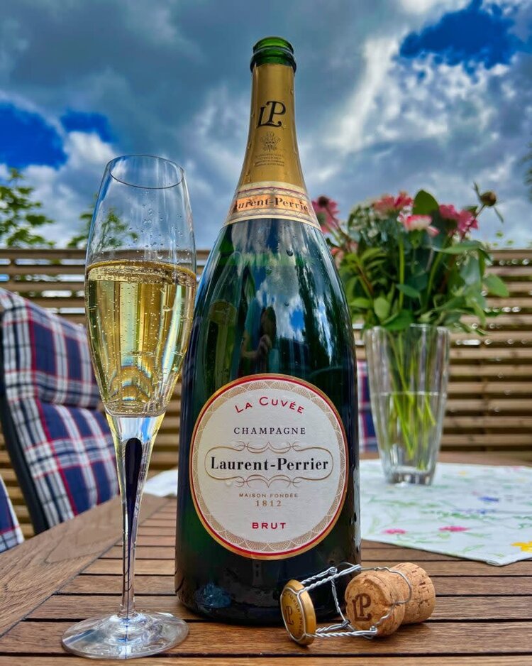 Champagne Champagne “La Cuvée Brut“, Laurent-Perrier, Tours-sur-Marne, FR, NV (MAGNUM)