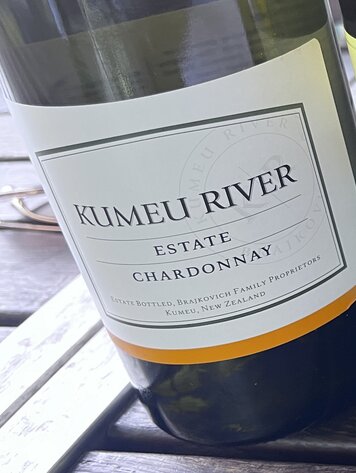 Chardonnay Chardonnay "Estate", Kumeu, Hawke's Bay, New Zealand, 2023