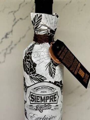 Tequila Tequila “Exclusivo Muerto Blanco" Siempre, 750mL