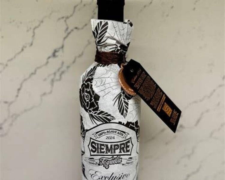 Tequila Tequila “Exclusivo Muerto Blanco" Siempre, 750mL