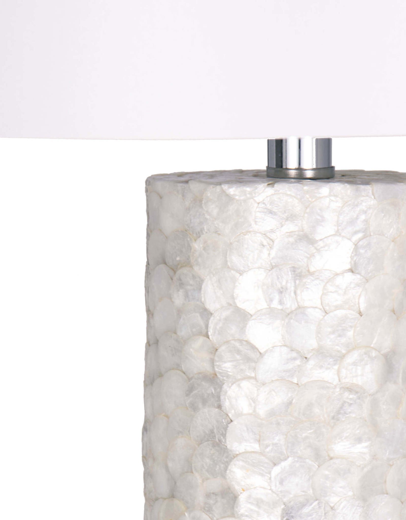 Regina Andrew Design Scalloped Capiz Table Lamp